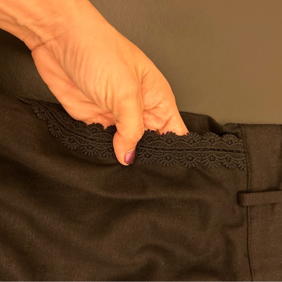 House Of Harlow 2- Piece Linen Set - Picture 7 of 9